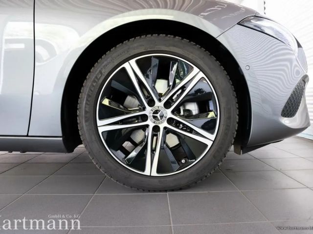 Mercedes-Benz A 200 Hatchback Progressive