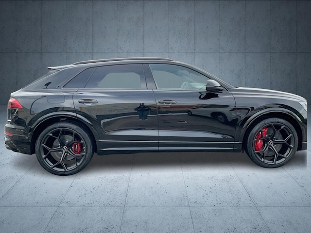 Audi RS Q8 Performance Quattro