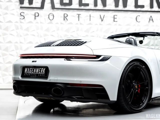 Porsche 992 Cabrio Carrera GTS