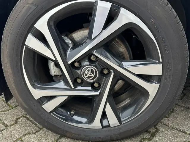 Toyota C-HR Hybride Team D