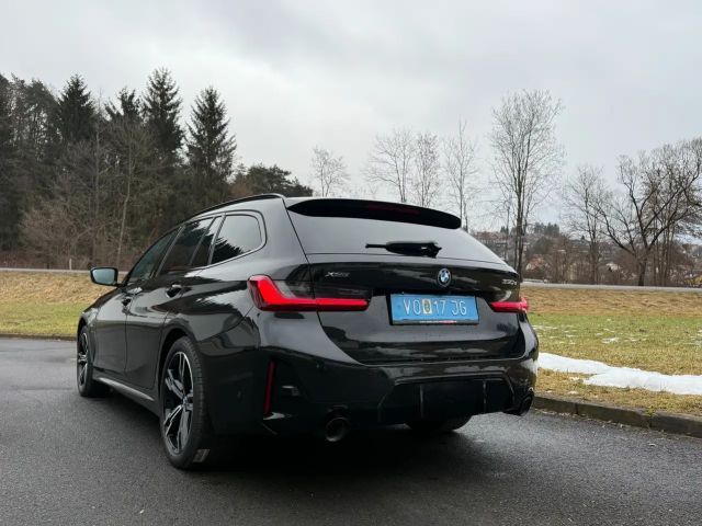 BMW 330 330e M-Sport xDrive