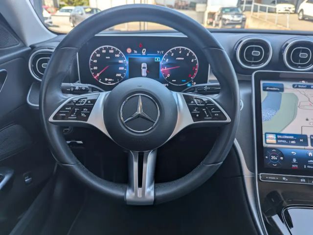 Mercedes-Benz C 180 AVANTGARDE