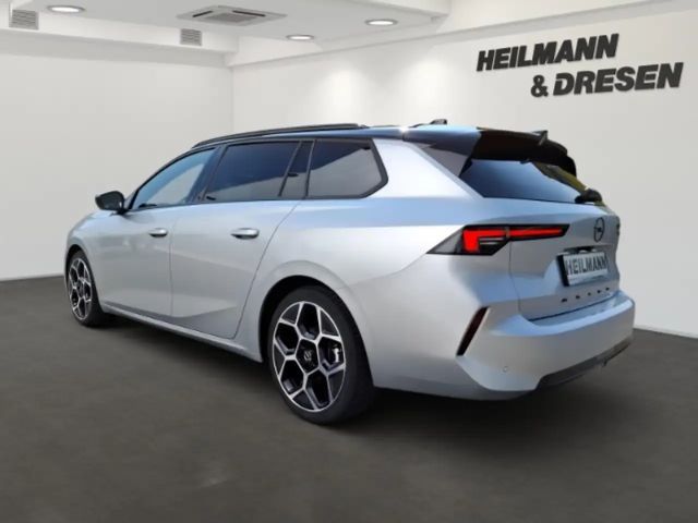Opel Astra Sports Tourer Ultimate