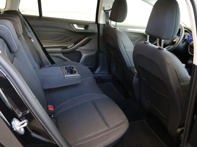 Ford Focus Titanium Wagon