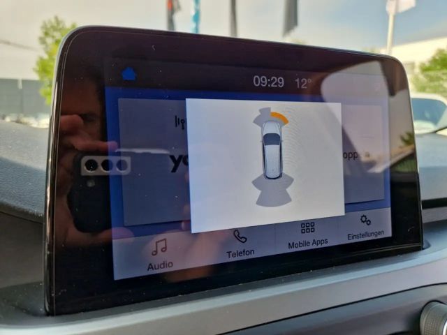 Ford Focus Cool & Connect EcoBoost Wagon