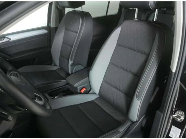Volkswagen Touran 1.5 TSI DSG