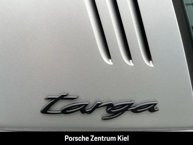 Porsche 992 4 Coupé GTS Targa