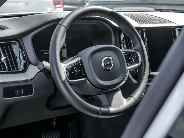 Volvo XC60 AWD Dark Plus