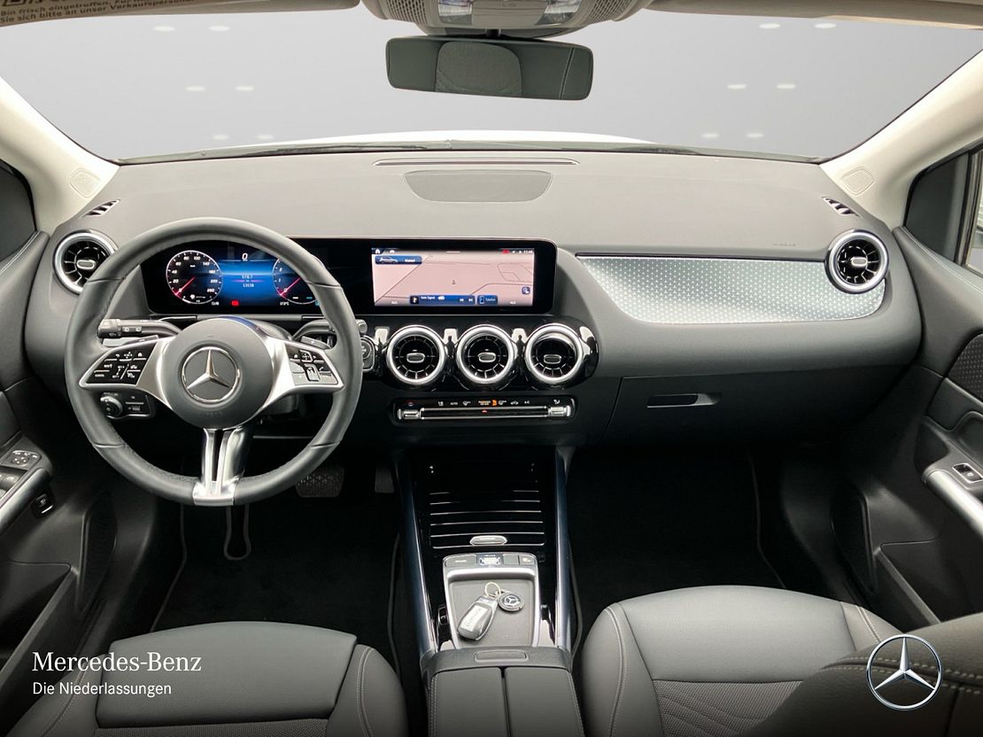 Mercedes-Benz B 200 Sedan