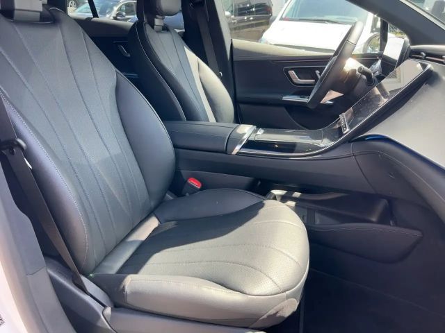 Mercedes-Benz EQE SUV 300