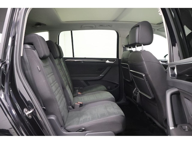 Volkswagen Touran 1.5 TSI DSG R-Line