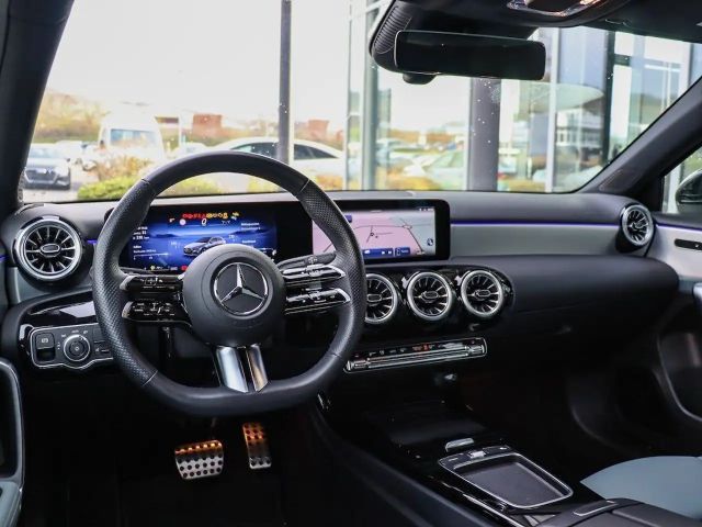 Mercedes-Benz A 220 A 220 d AMG Line Premium