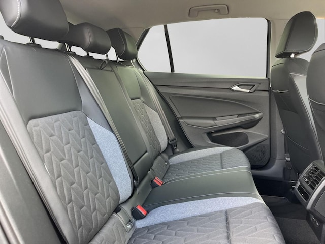 Volkswagen Golf 1.5 TSI IQ.Drive