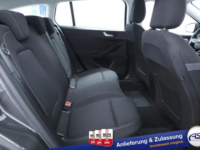 Ford Focus Cool & Connect Wagon