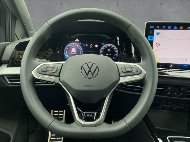 Volkswagen Golf 1.5 eTSI DSG