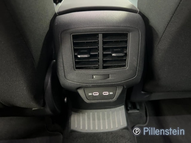 Volkswagen T-Roc Business DSG Style