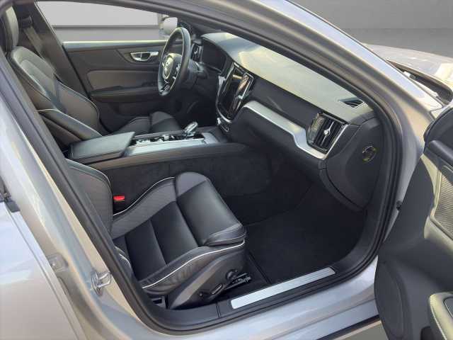 Volvo S60 AWD Dark Ultimate