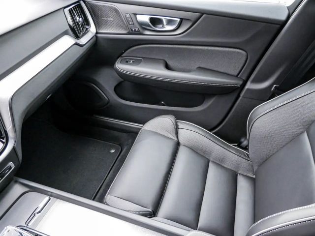 Volvo V60 Dark Plus