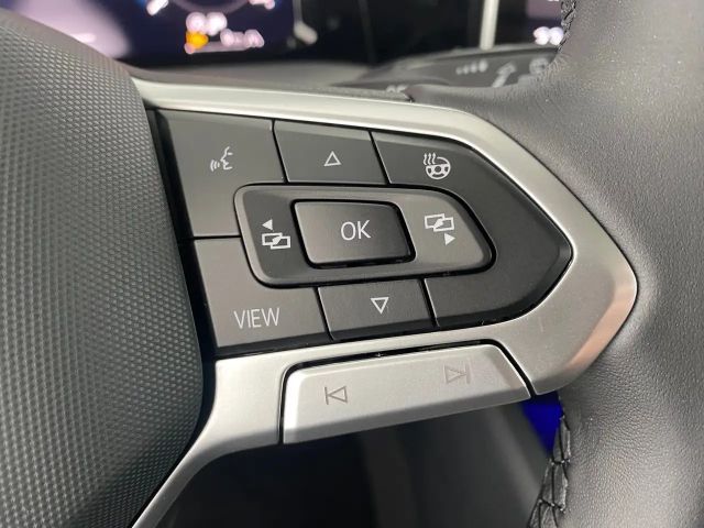 Volkswagen Golf Business DSG Variant