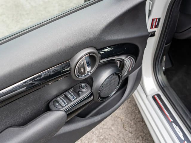 MINI Cooper JCW Trim FACEL. LED NAVI SHZ PDC KLIMA