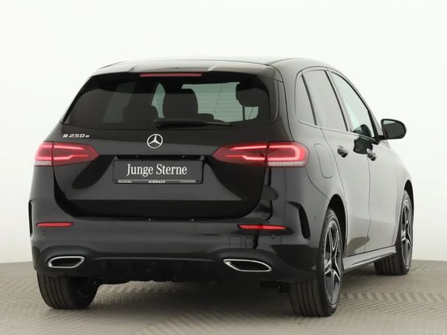 Mercedes-Benz B 250 AMG Line B 250 e