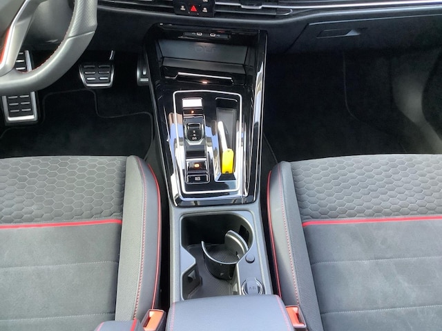 Volkswagen Golf 2.0 TSI DSG GTI