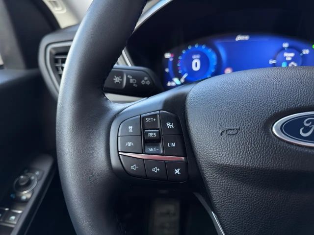 Ford Kuga 2.5 FHEV Aut., Neuwagenzustand !