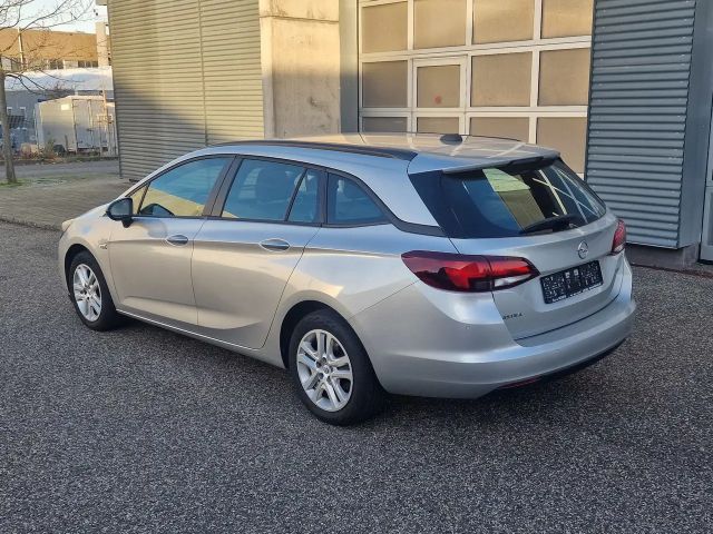 Opel Astra 1.5 CDTI 1.5 Turbo Edition