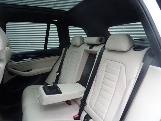 BMW X3 40i Laser Standheizung HuD HiFi-h/k AHK Pano