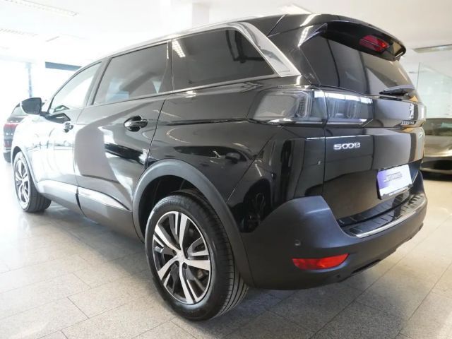 Peugeot 5008 Aut. LED/7Sitze/Navi
