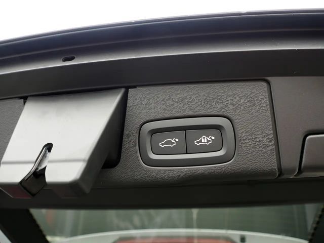 Volvo XC60 AWD Dark Plus Recharge T6