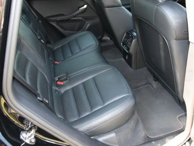 Porsche Macan Lederpaket*18 Wege*PDLS+*Kamera*20"Spyder