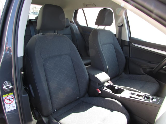 Volkswagen Golf 1.0 TSI DSG Life