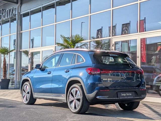 Mercedes-Benz EQA 300 4MATIC Progressive