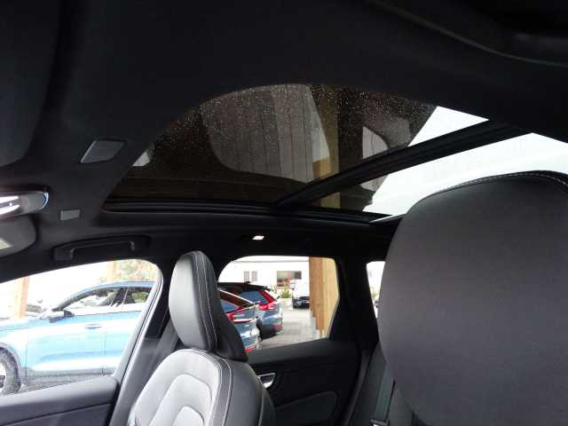 Volvo XC60 AWD R-Design Recharge T6