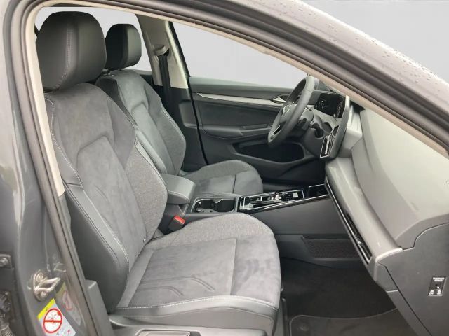 Volkswagen Golf 1.5 eTSI DSG Style