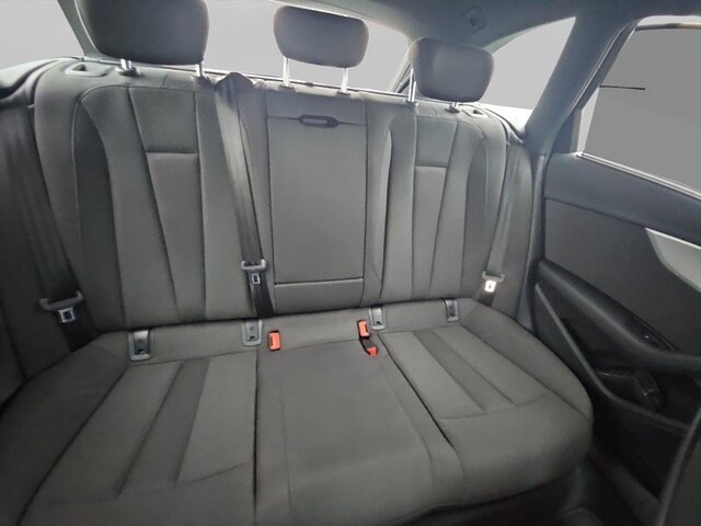 Audi A4 40 TDI Avant S-Tronic