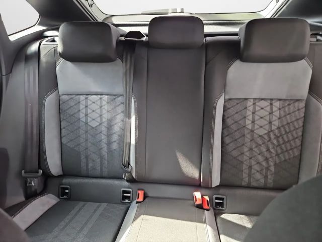 Volkswagen Taigo 1.0 TSI DSG R-Line