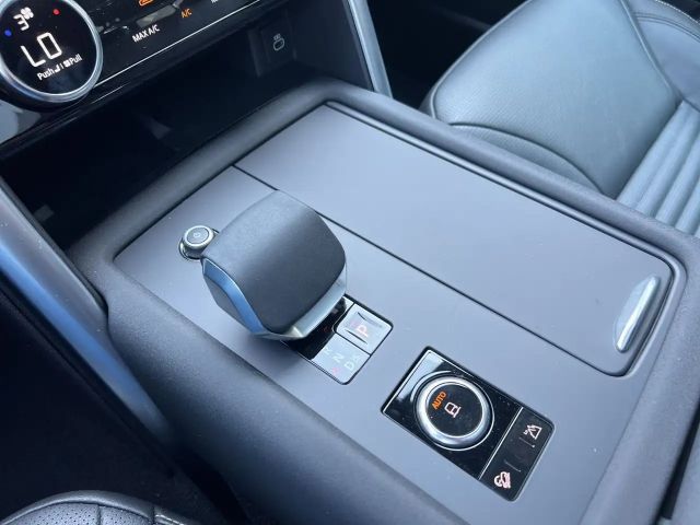 Land Rover Discovery AWD D250 Dynamic SE