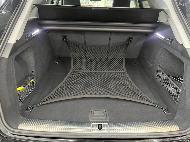 Audi A4 35 TFSI Avant S-Tronic