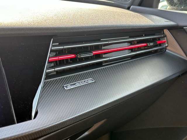 Audi RS3 Quattro S-Tronic Sedan