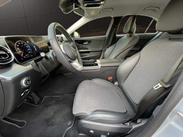 Mercedes-Benz C 180 Sedan