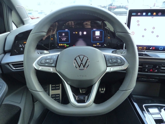 Volkswagen Golf 1.5 eTSI DSG