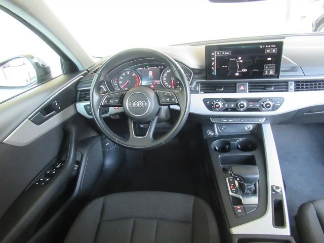 Audi A4 35 TFSI Avant S-Tronic