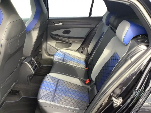 Volkswagen Golf 2.0 TSI DSG Golf VIII