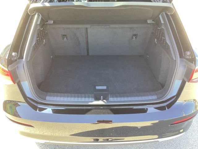 Audi A3 30 TFSI Sedan