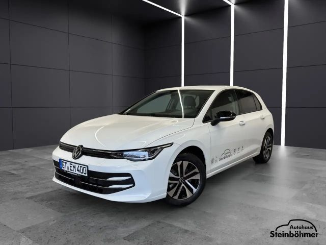 Volkswagen Golf 1.5 eTSI DSG