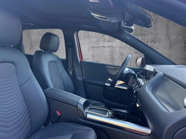 Mercedes-Benz B 220 B 220 d