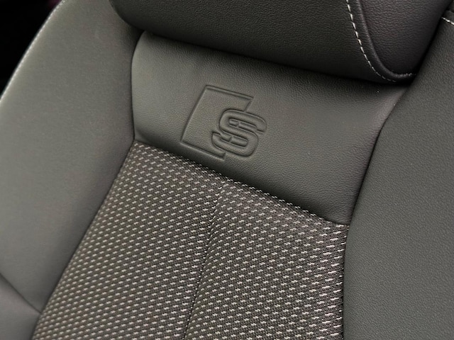 Audi Q4 e-tron Quattro