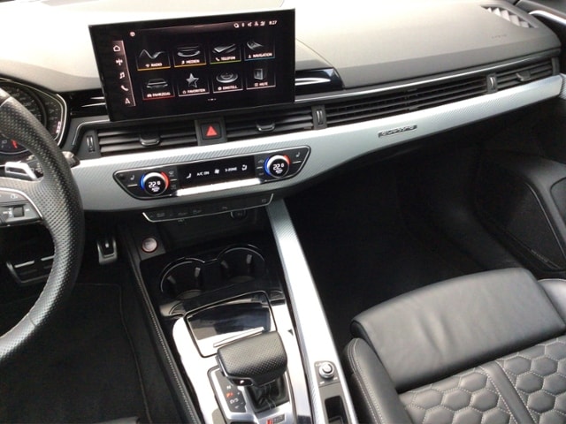 Audi RS4 Avant Quattro